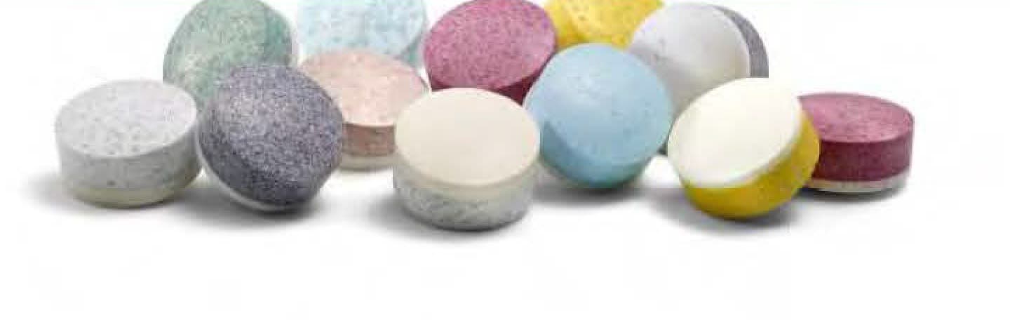 Private label multivitamin supplements: oval softgels, effervescent tablets and fruit vitamin chewable tablets