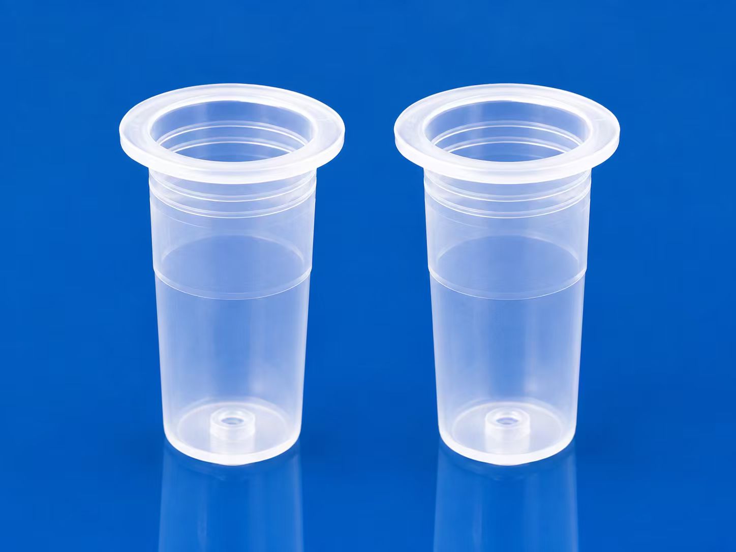 Plastic Specimen Cups